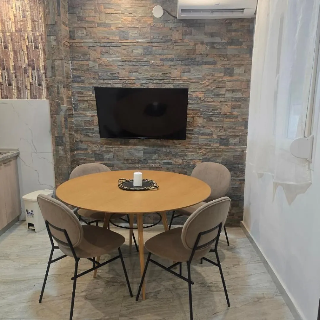 Mila Deluxe Apartment Peraia